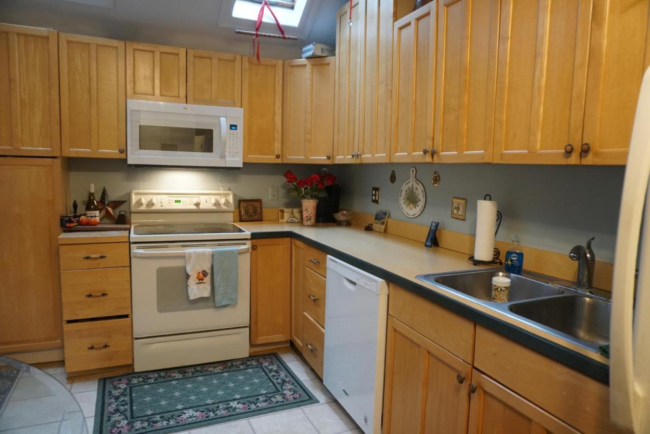 Downtown - Walking Distance To Restaurants Shops And Starbucks Holiday home *