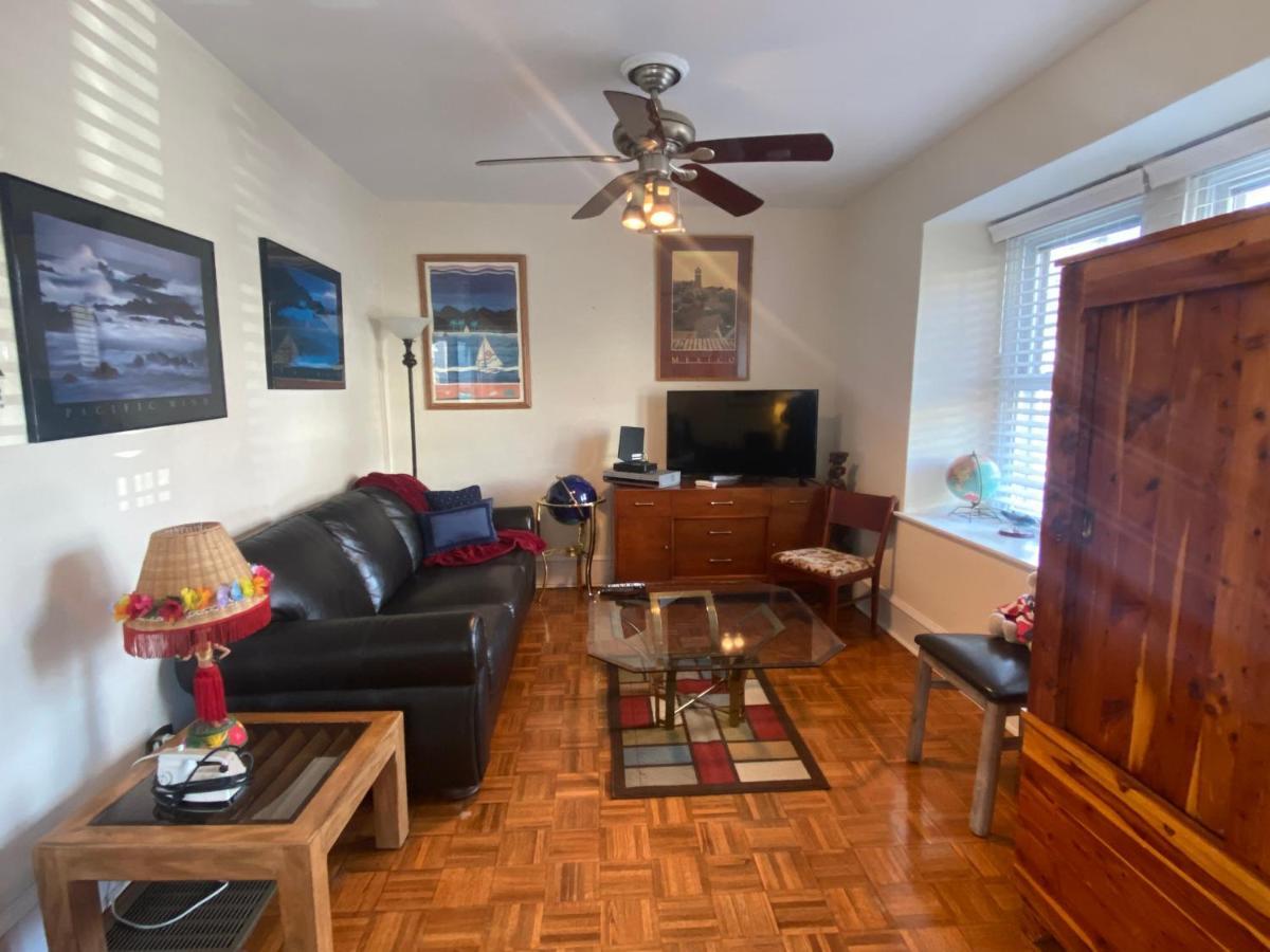 Holiday home Downtown - Walking Distance To Restaurants Shops And Starbucks