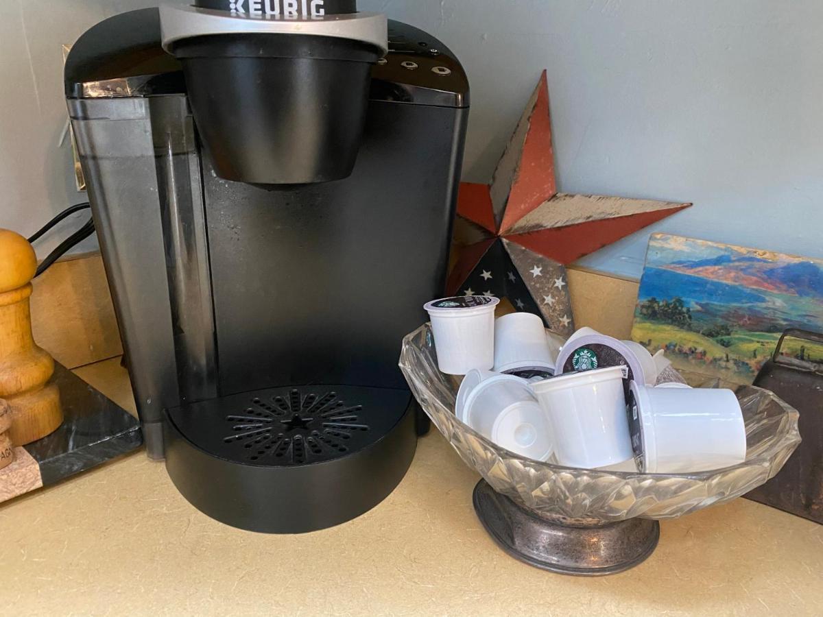 Downtown - Walking Distance To Restaurants Shops And Starbucks