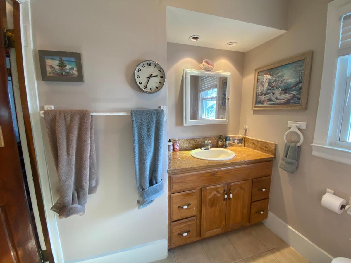 Holiday home Downtown - Walking Distance To Restaurants Shops And Starbucks Doylestown