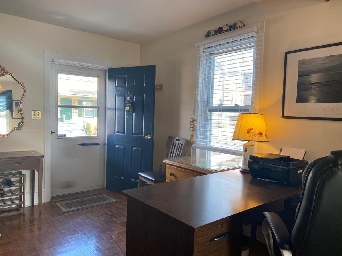 Holiday home Downtown - Walking Distance To Restaurants Shops And Starbucks *